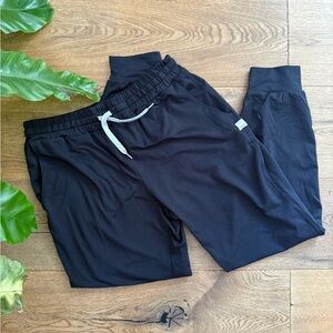 Vuori Black Women's Jogger Pants